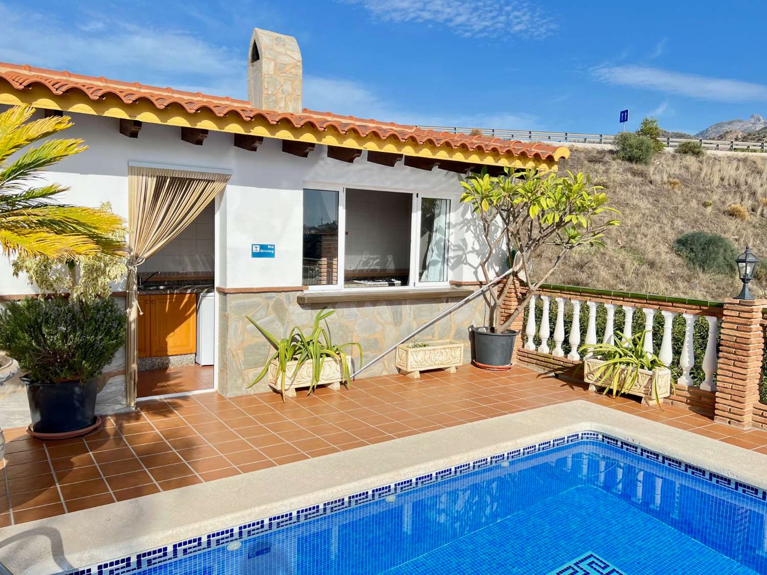 Bonita casa de campo en alquiler en Nerja