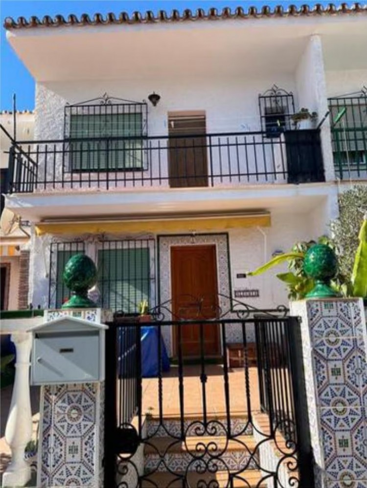 Villa for sale in Nerja