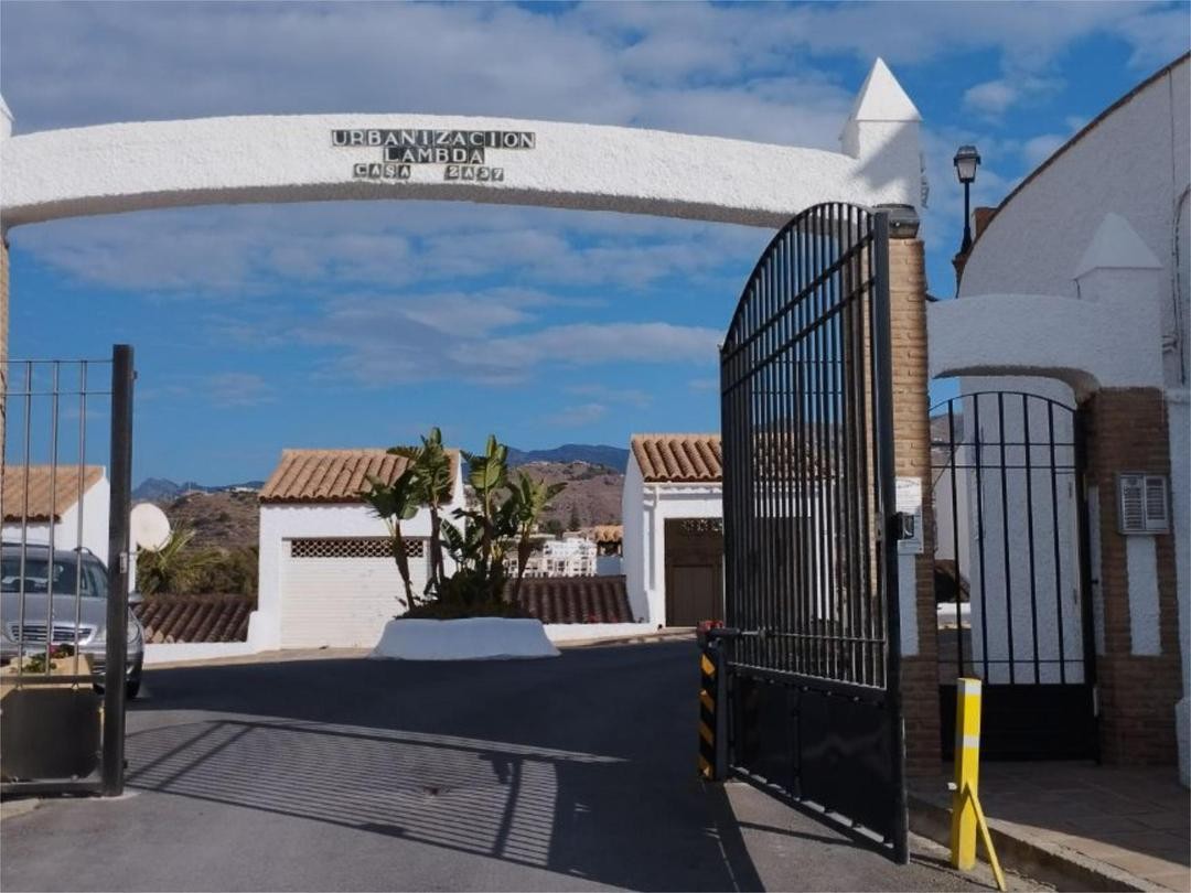 Villa en venta en Almuñécar