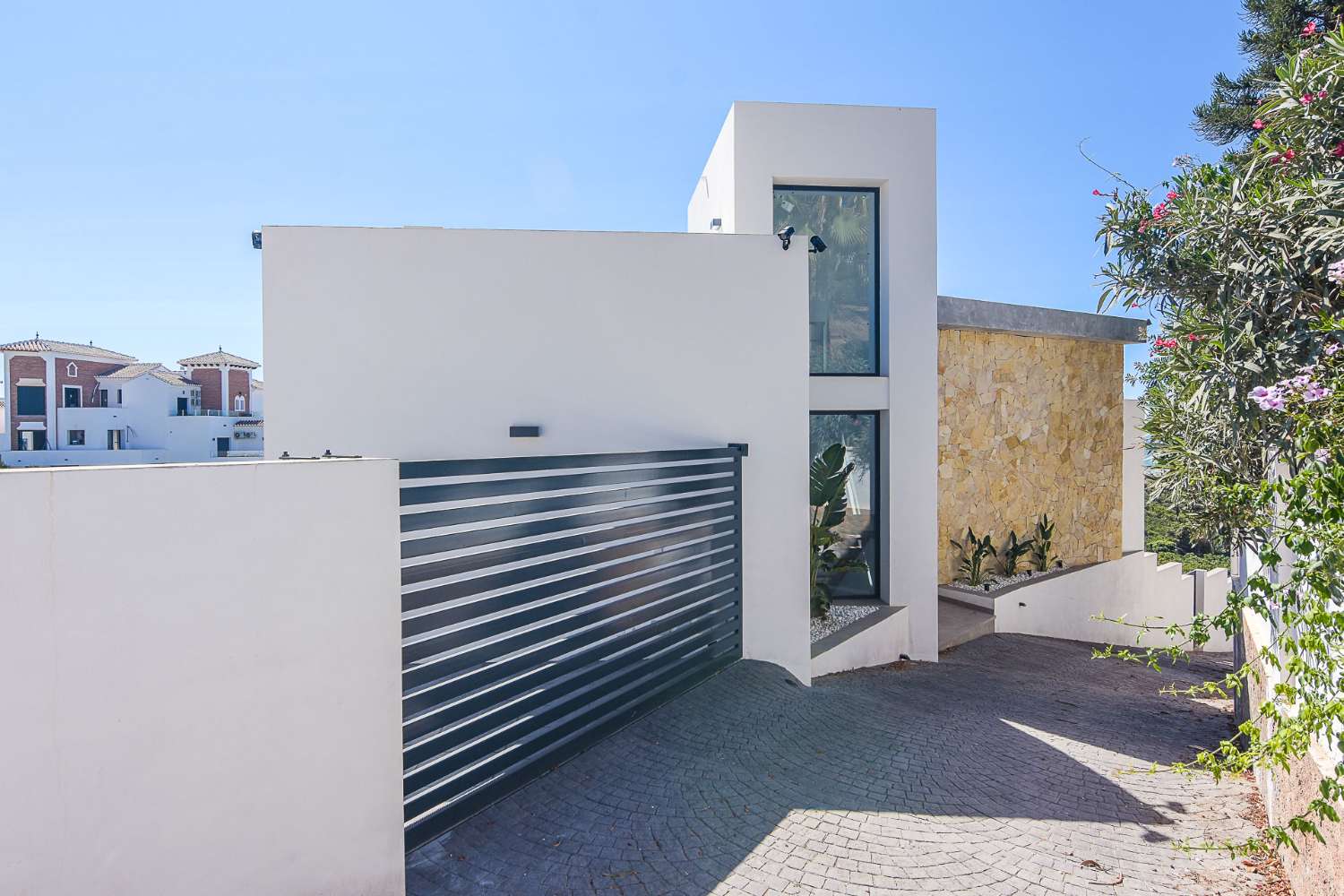 Villa for sale in Torrox Park