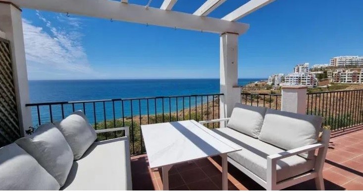 Villa for sale in Torrox