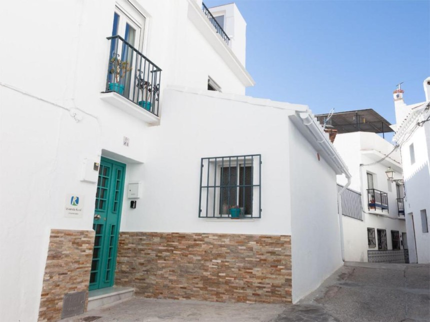 Villa for sale in Torrox