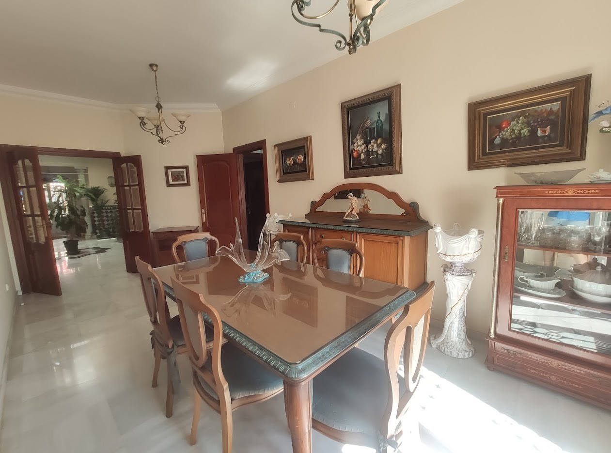 Villa en venta en Nerja