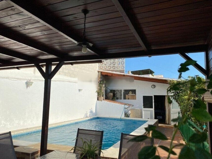 Villa for sale in Vélez-Málaga